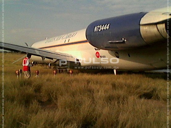 CS55H6HUwAAnL-x.jpg