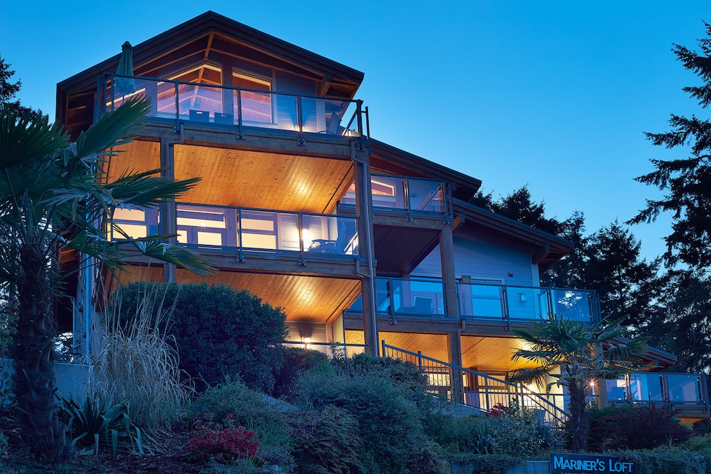MarinersLoft's tweet photo. November deal: Stay longer, save more #hoteldeals @HelloBC @HelloSaltSpring Save 25% on visits 3 nights or more. https://t.co/pcHKU02JpZ