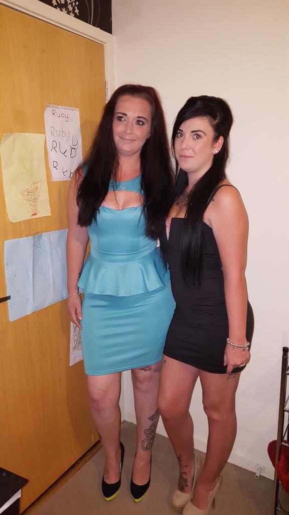louises15's tweet photo. Sisters https://t.co/dB6j1EVTDp