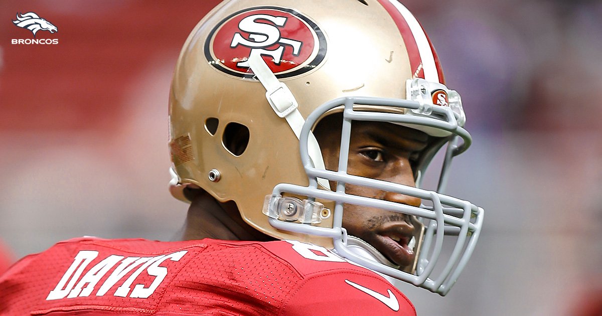 Broncos's tweet photo. Inside the @VernonDavis85 trade to Denver https://t.co/f3zx29At88 https://t.co/TGszdmjHm0