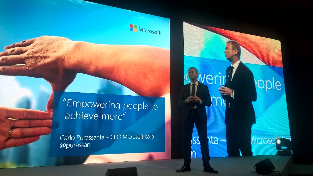 evibar's tweet photo. @microsoftitalia @HP_Italia #Future2015 re-immaginiamo il futuro con innovazione. Trasformazione. Creatività. https://t.co/HTwlEOzFeP