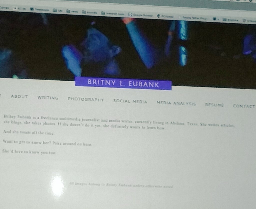 zipnzapcrafts's tweet image. #reportingUT currently showing examples of great Web portfolios, name sounds familiar @britnygottalent