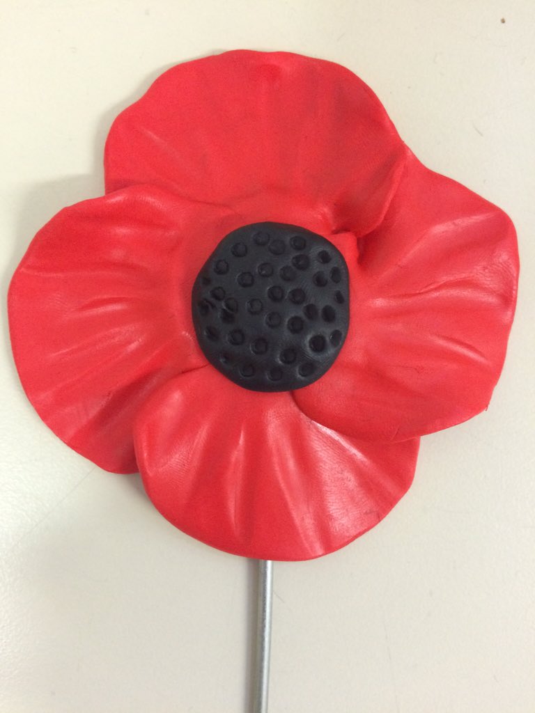 Edinburgh_Class's tweet photo. A brilliant week so far making poppies. Looking forward to the rest of the week! 😊 https://t.co/JrDRlemotX