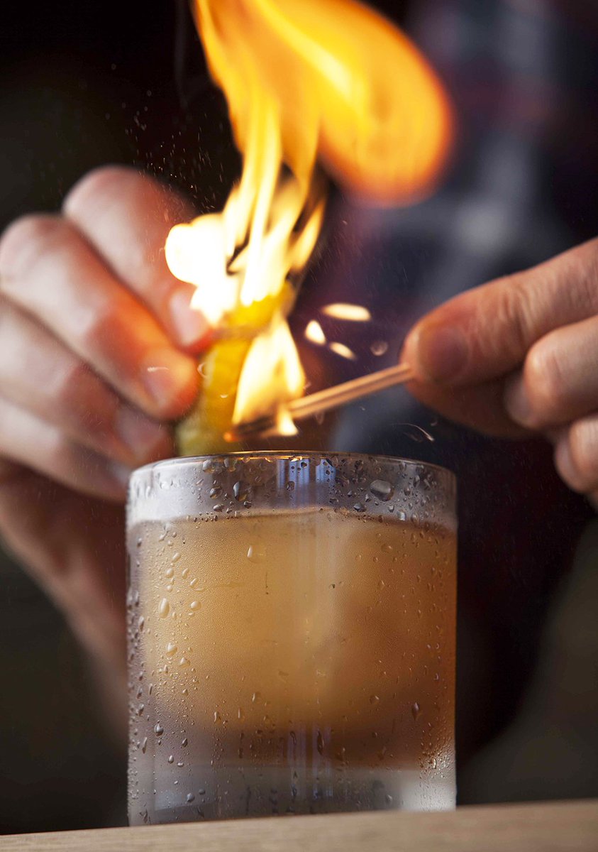 This whiskey, maple syrup and chocolate bitters cocktail is the perfect winter warmer: bit.ly/1Q42f0T