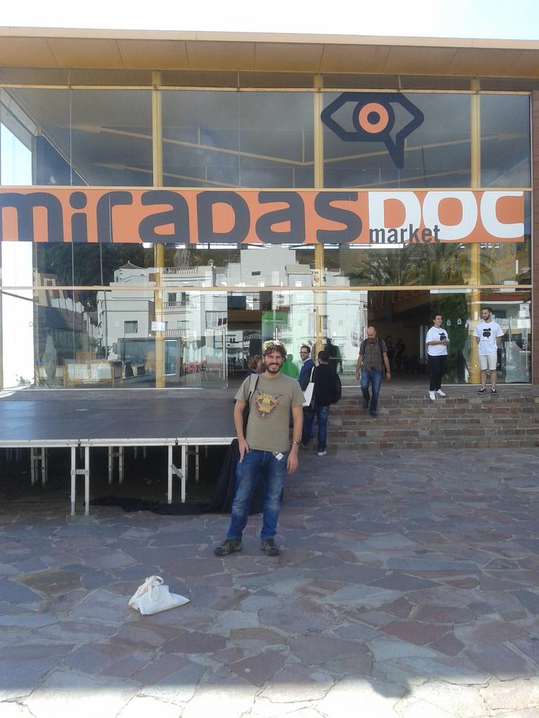 Gdescalzos's tweet photo. Estamos encantados con el #workshop #pitching #documentary del #MiradasDoc #guiadeisora #canarias #docsfest https://t.co/ZxLXNUA9Oz