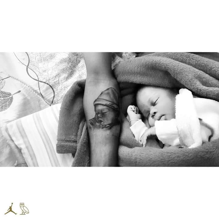 Eroldrake's tweet photo. My body is my journal, and my tattoos are my story. - Potrait done by @The_Inksmith #MamaIMadeIt #Mimi #OVOJordan https://t.co/3oezgYKfwK
