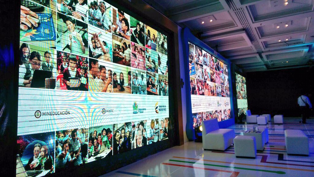ginaparody's tweet photo. #EducaDigital hoy en el marco de la #SemanaTIC ¡Educación e innovación para la construcción de un nuevo país! https://t.co/9Mgg1vix08