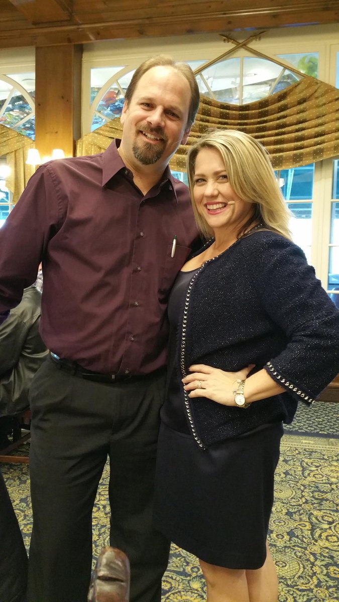 joenighthawk1's tweet photo. @Attention pays conference With my girl Neen https://t.co/hgN1HqQd8s