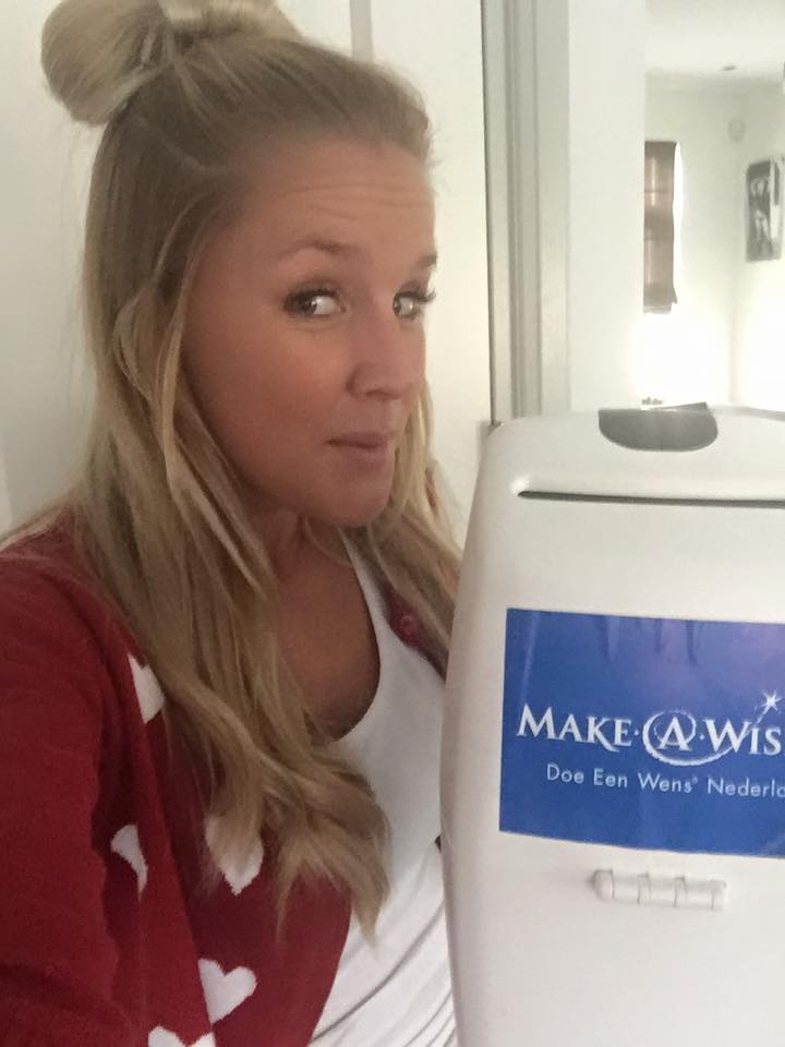 MakeAWishLmb's tweet photo. Katrien Janssens -finaliste Miss de Luxe 2016 - organiseert mini verkiezing in Westerbeek! https://t.co/IAWK1ZzIXk https://t.co/DeoYqHiYtK