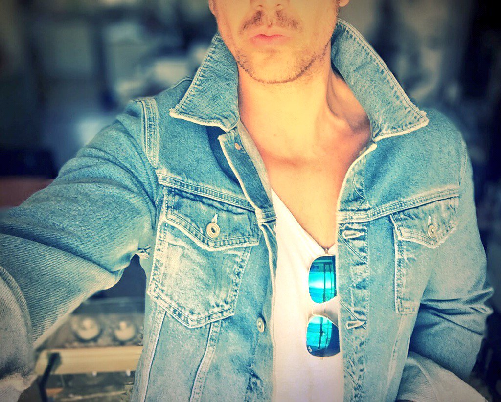 jon_boyntonlee's tweet photo. Awesome new denim campaign happening now @Topshop_SA. Go check it out #thisisdenim https://t.co/JyWpQyfktY