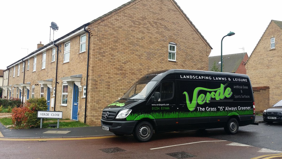 verdesportsltd's tweet photo. A photo opportunity that could not be missed! #verde #verdevan #artificialgrass https://t.co/u7fUxfnFrH