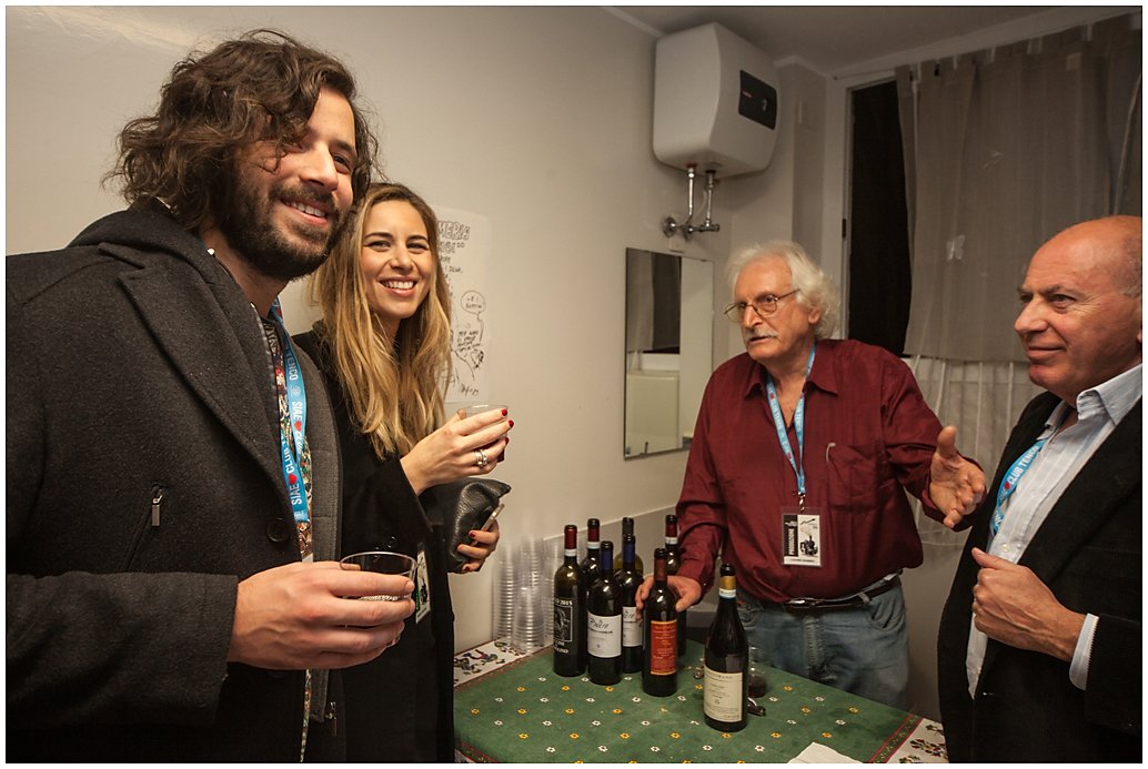 #infermeria (parte seconda) #tenco2015 <a href="/Tere78/">Teresa Guccini</a> <a href="/ScapigliatiBand/">La Scapigliatura</a> <a href="/ClubTenco/">Club Tenco</a> #fotografia #VitaDaFotografo #ClubTenco