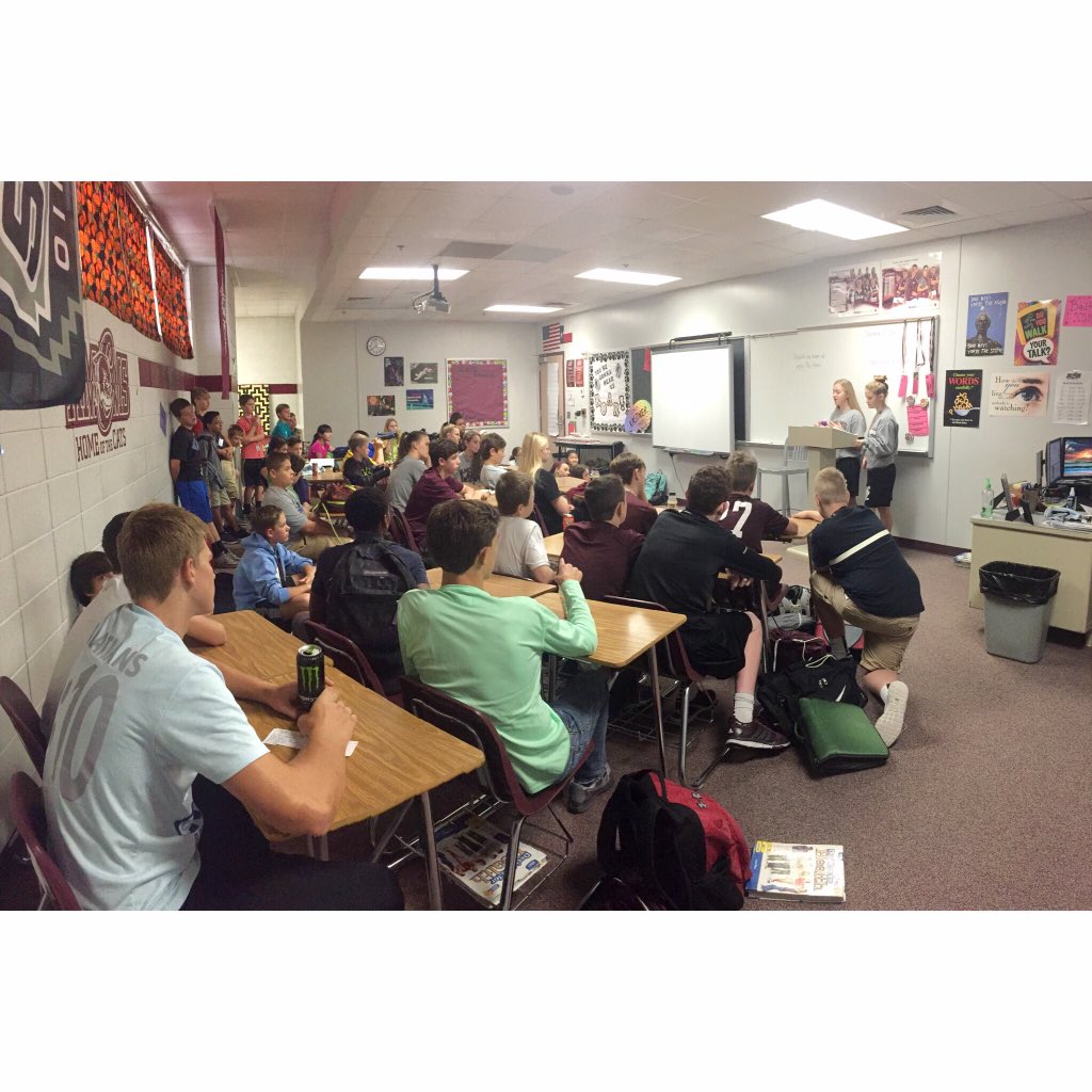 AMCMSFCA's tweet photo. Why not spend your Tuesday morning eating donuts and learning more about God?! #audienceofone https://t.co/bvDVbc24Ff