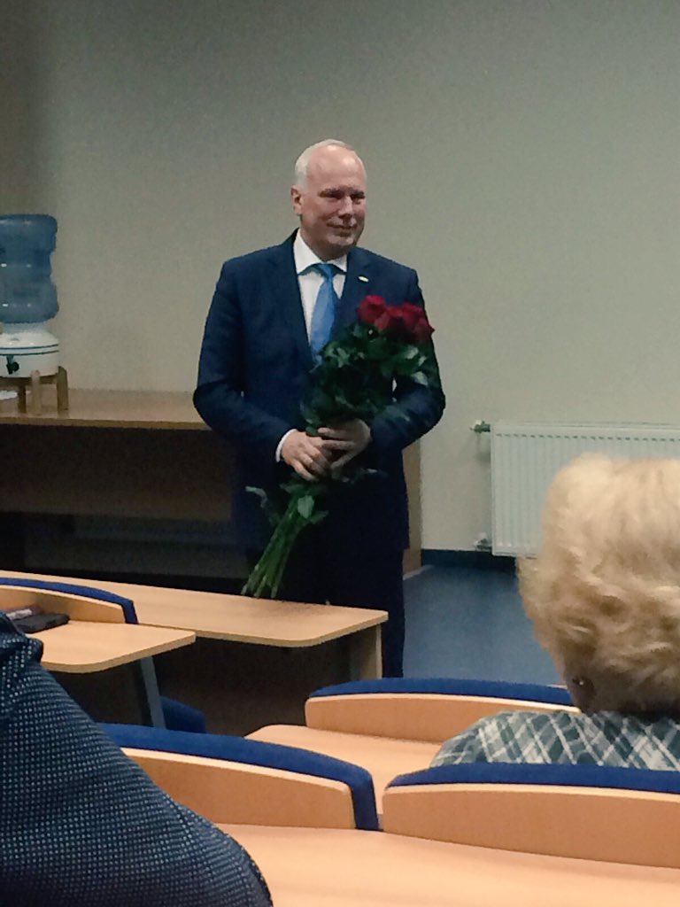 BASP_BA's tweet image. Apsveicam Asoc.prof. A.Sarnoviču ar atkārtotu ievēlēšanu @Bankuaugstskola Rektora amatā! Lai izdodas!