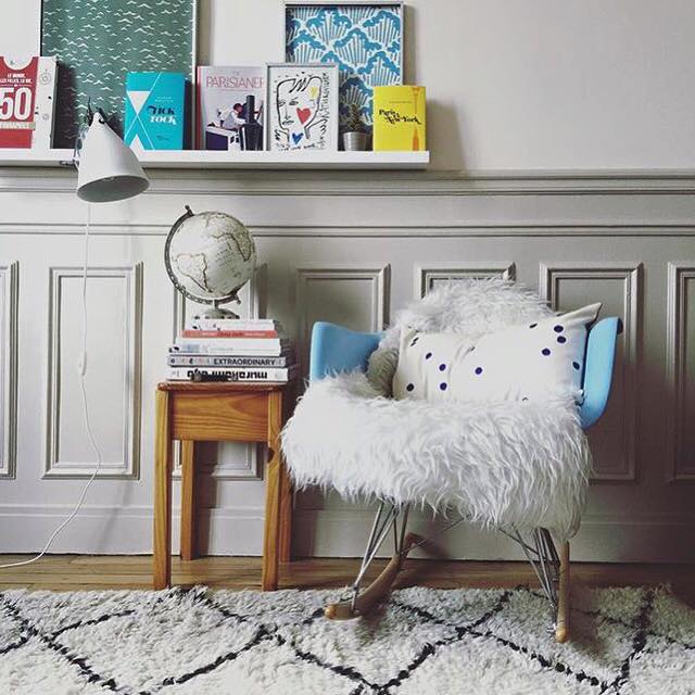 Zoek de blauwe stippen!

Kussen van Lacerise sur Le Gateau.
>bit.ly/1MeF6Gj

#lacerisesurlegateau