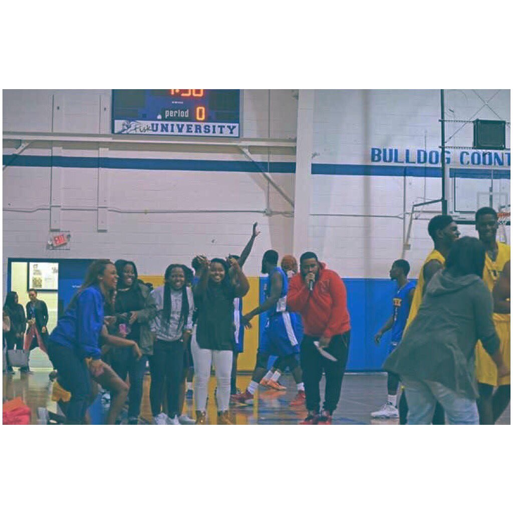 krshotit's tweet photo. 5 Days until HC... #FABily #RunFisk #FUHC2k15 https://t.co/3UX9XaWuhA