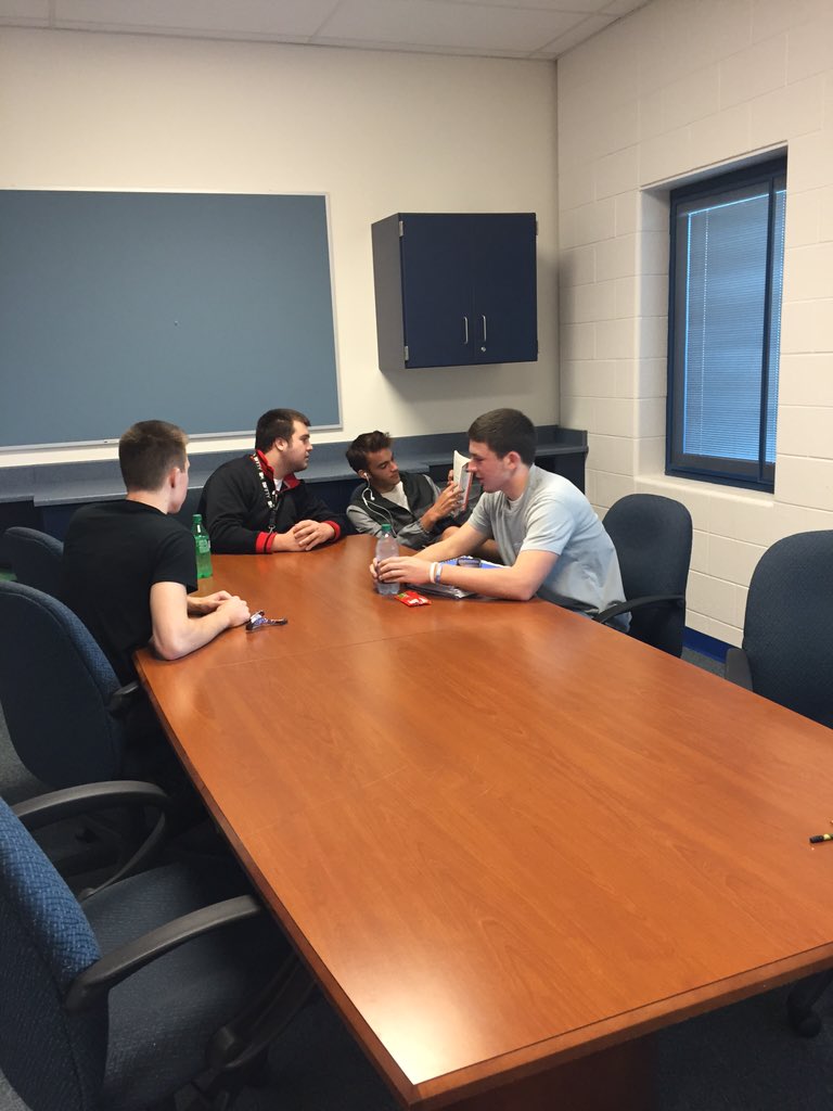 ZHSmodelstudent's tweet photo. Model students have been so busy, unable to reach out to social media lately, but we are back! @ZVilleSchools https://t.co/ZSqWiflki2