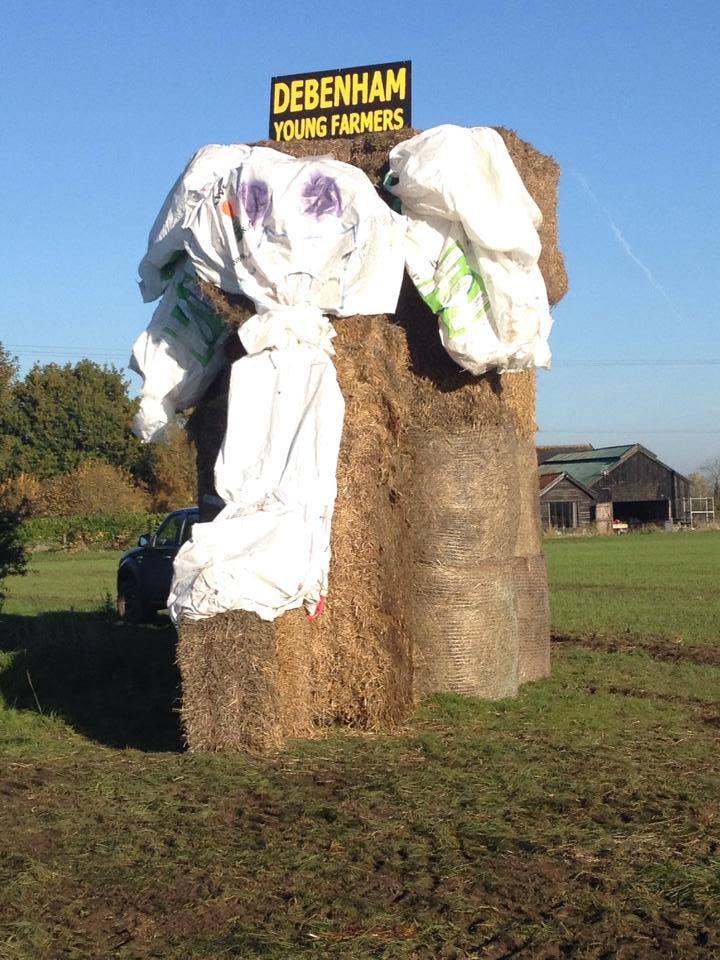 DebenhamYFC's tweet photo. #NationalYoungFarmersWeek #morethantractors @Suffolkyfc @nfyfc Bale Sculpture Up for #newmembersweek https://t.co/DufhBBkmGj