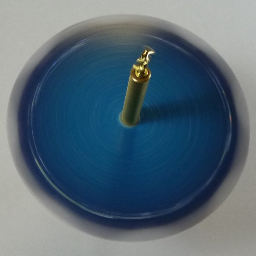 JGalenDesigns's tweet photo. 1.3 oz Brass Shaft Drop Spindle - Swarovski Crystals on perimeter. #JohnGalenDesigns #DropSpindles #FiberArts https://t.co/2TrfPiU1gW