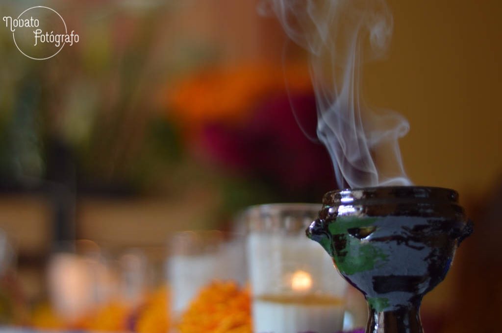 AnclaPhotoMX's tweet photo. Los extrañamos (2) #DiaDeMuertos #DiaDeLosDifuntos #ofrenda #mx https://t.co/8VWfnLS0tv
