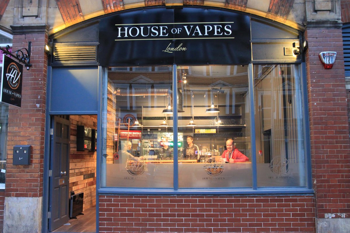 randell173's tweet photo. @houseofvapesldn love the new #claphamjunction store. Pleased to have acted for you on the aquisition #TenantRep https://t.co/1rtafVJfNz