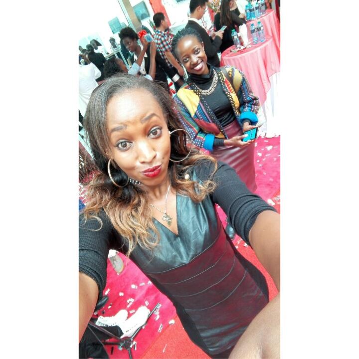 cheche254's tweet photo. #HuaweiP8 #HuaweiKe #Good Times #Huawei #Lit https://t.co/0vRkJGahYp