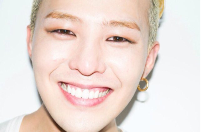 som509's tweet photo. ความน่ารักชัดเจนระดับ HQ เลยทีเดียว พี่ไม่ทนแล้วนะหอมจอรัวๆๆ😍😚💕
#GDragon #ตีแผ่bigbang #ตีแผ่YG https://t.co/xd6kSZrJcM