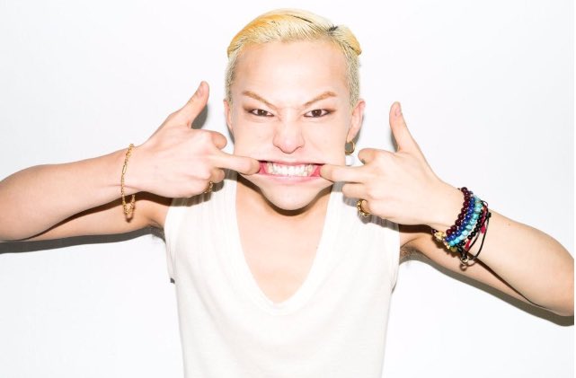 som509's tweet photo. ความน่ารักชัดเจนระดับ HQ เลยทีเดียว พี่ไม่ทนแล้วนะหอมจอรัวๆๆ😍😚💕
#GDragon #ตีแผ่bigbang #ตีแผ่YG https://t.co/xd6kSZrJcM