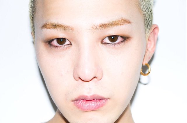 som509's tweet photo. ความน่ารักชัดเจนระดับ HQ เลยทีเดียว พี่ไม่ทนแล้วนะหอมจอรัวๆๆ😍😚💕
#GDragon #ตีแผ่bigbang #ตีแผ่YG https://t.co/xd6kSZrJcM