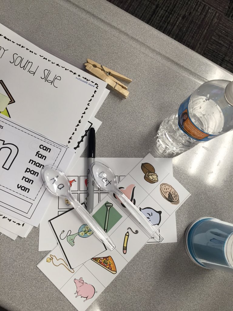 MsFarrisGCE's tweet photo. Lots of great ideas in Make and Take Kindergarten! #waynelearns #WeAreWayne https://t.co/ZLV6Rjc9rs