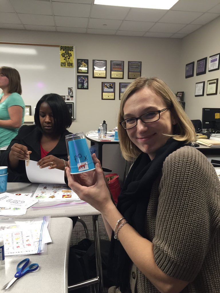 MsFarrisGCE's tweet photo. Lots of great ideas in Make and Take Kindergarten! #waynelearns #WeAreWayne https://t.co/ZLV6Rjc9rs