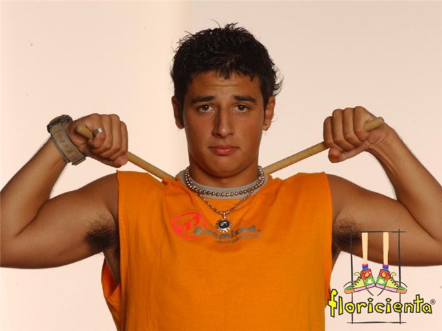 shownoticiasok's tweet photo. Diego Mesaglio o "Corcho" de Chiquititas tras su trágico accidente “Sueño con volver a Ver” https://t.co/nKEcJzSg1T https://t.co/oFDK6mDNml