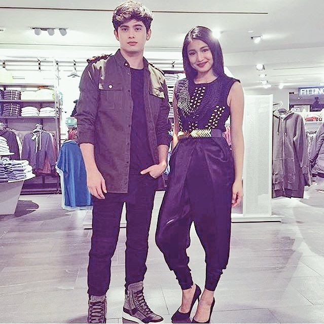 FreenXBeckyPh's tweet photo. SPORTING THE LASTEST COLLECTIONS ..... 

Ugh gorg couple!!!

#OTWOLHappyCLEAHDay 
#OTWOLManilaInlove https://t.co/F8enLnEqY7