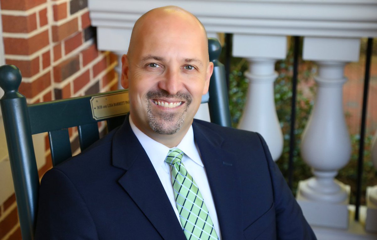 WPeaceU's tweet photo. Great story from @TPTNewspaper on @WPeaceUPrez & first few months on campus #NewPeacePrez https://t.co/Rz7CFgcQt5 https://t.co/asUYcLutjE