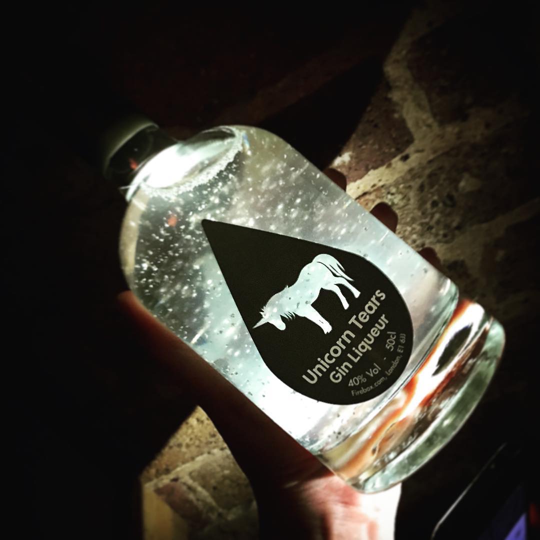GinMonkeyUK's tweet photo. Looky what I got! Unicorn tears gin liqueur by @firebox! https://t.co/dvzUZUhTsC https://t.co/RGc6oImNez