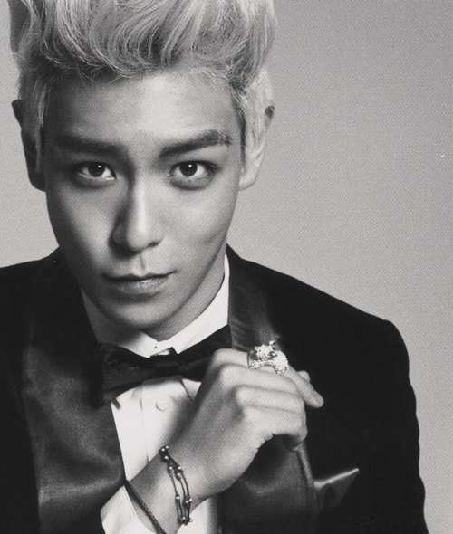  I wish you a day filled with happiness!! Happy Birthday !! 