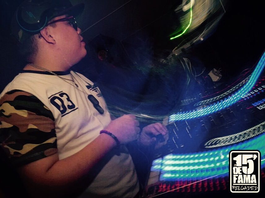 TheosTravel's tweet photo. #LastFriday #DeejayRudeBoy #DjLife #DjLifeStyle #PioneerDj #PioneerDdjSx #15DeFama #CamoFlow #RealDjing #NightLife … https://t.co/h7WPixWrsn