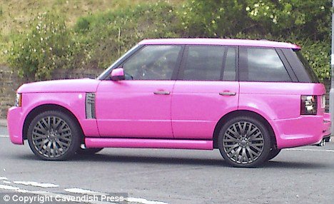 AVC_Leasing's tweet photo. Is this #TastlessTuesday or do you know someone who would love it? #PinkRangeRover #RangeRover https://t.co/l9IEZd26gT