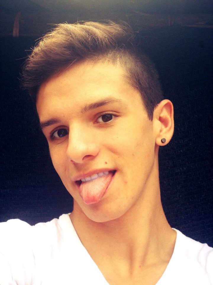 FacuBaubeta's tweet photo. SEGUIME Y TE SIGO💞
SEGUIME Y TE SIGO💞
SEGUIME Y TE SIGO💞
SEGUIME Y TE SIGO💞
RT Y TE RECOMIENDO
FAV PARA AVISAR 🌟 https://t.co/Oe8iXM4rB6
