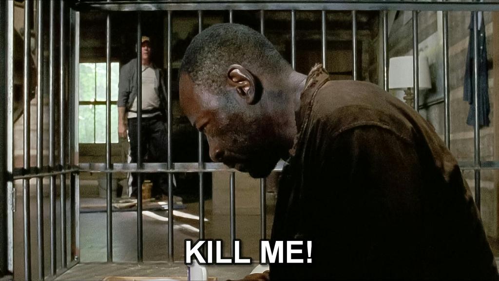 TalkTheDead's tweet photo. When the vending machine steals your money https://t.co/kC62JYxI13