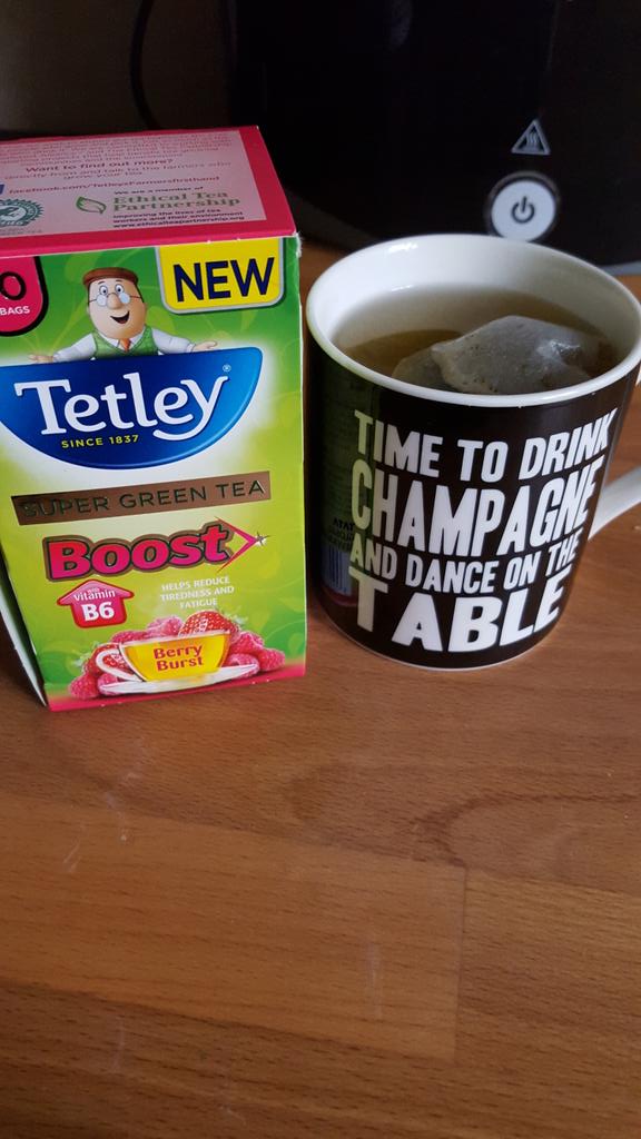 amandafennie's tweet image. My 1st green tea, not bad, smells amazing😊🍵🍇 #detoxplan #berryblast #feelingpostive #cleaneating #healthyliving