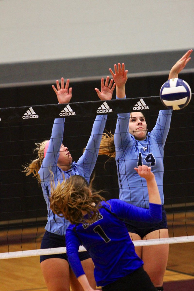 KO_birdie's tweet photo. @clementsvball @morganrandoo #nailedit #regiftit https://t.co/N0TEShMKJn