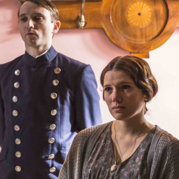 Esta noche en <a href="/La1_tve/">La 1</a> se estrena #HabitacionesCerradas con #JanCornet y #DianaGómez Producida por <a href="/DiagonalTV/">Diagonal TV</a>