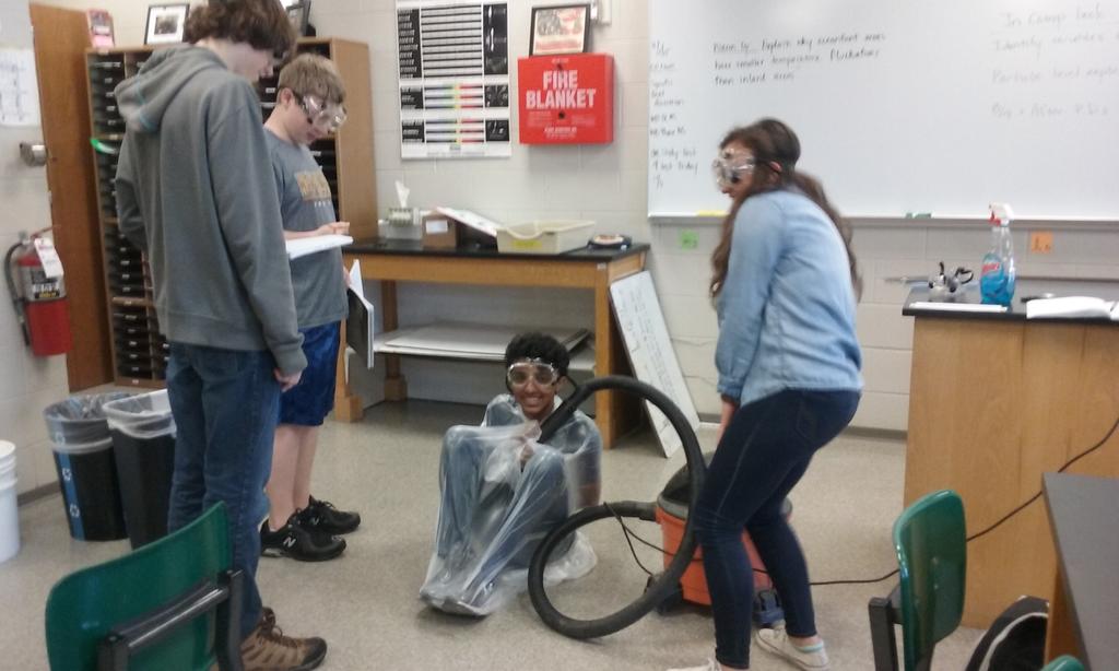 CookChemistry's tweet photo. Investigating how a vaccum works. We love gas laws! @raymond_chem @napls_hs  #NAHScommUNITY https://t.co/hathnl5wx5