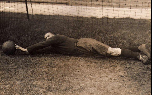 empireofthekop's tweet photo. Liverpool’s forgotten hero &amp; greatest ever goalkeeper – Elisha Scott - (by @DaveOCKOP) https://t.co/oEPJBQbu4V https://t.co/uNUWQt8Eye