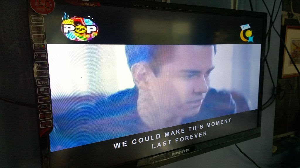 jMez08's tweet photo. Do you ever just squeak out loud seeing your boys on TV I am so proud of you @BeforeYouExit #BYEModelVideo ๐ https://t.co/FV0X7gidWI