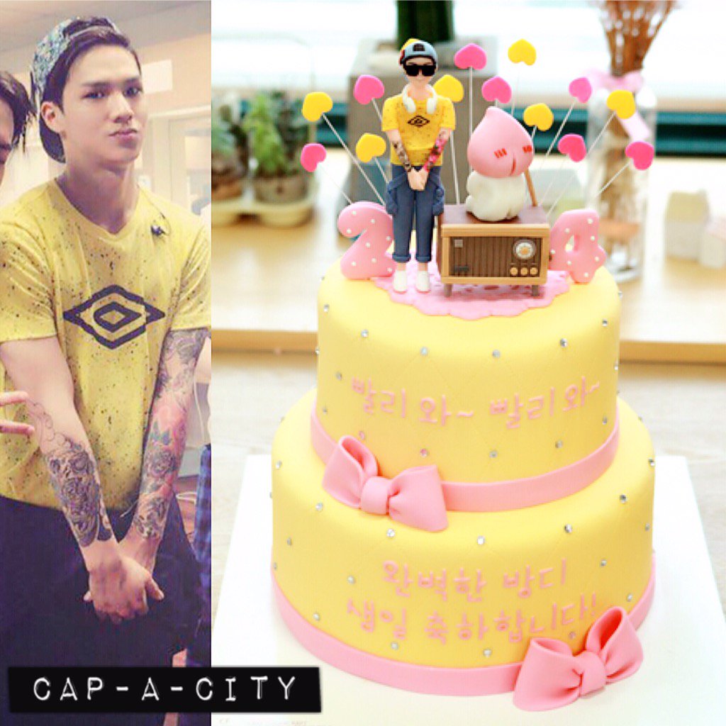 capacity921104's tweet photo. #BangDJ24thDay 
빨리 와~ 빨리 와~
완벽한 방디 생일축하합니다! 
#민수생축♥ #방민수 #캡 #사랑해 https://t.co/kdtmuzQT3J