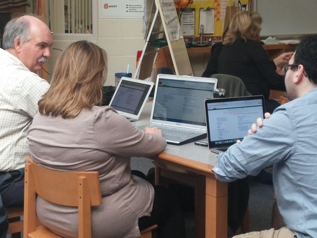 technojohnson's tweet photo. Mixing Tech and Library at Regional PD today! Finding out we are all teaching the same things! #inquiry #ctedtech https://t.co/KPniUEGyOl