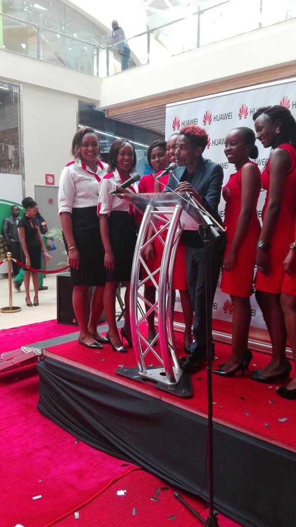 cheche254's tweet photo. #huaweip8

#hereweare
#flagship
#makeitpossible https://t.co/kQVeMVjaPA