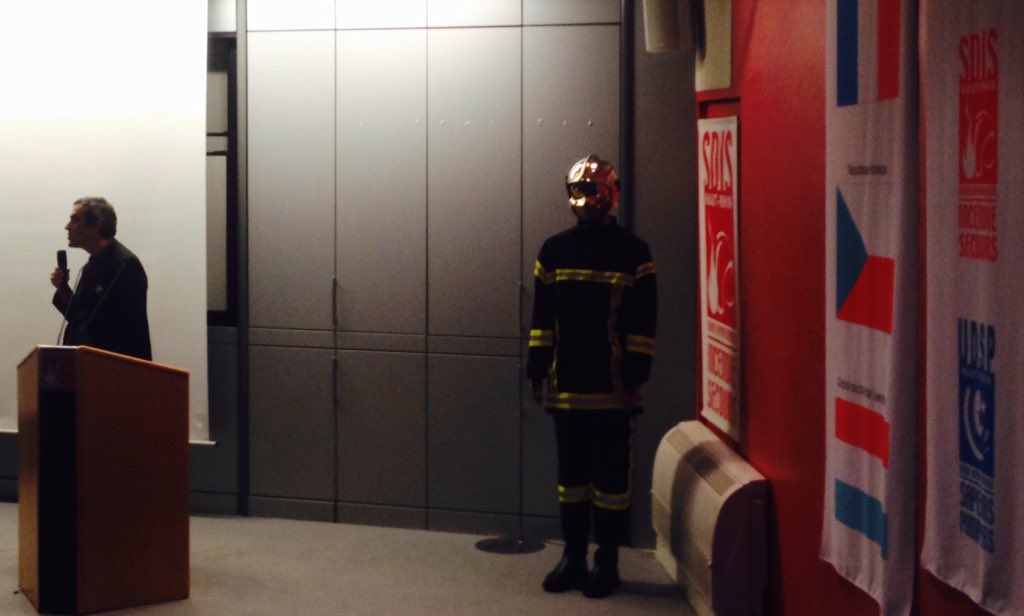 AppFirehouse's tweet photo. Clôture avec @4CRISTOL du 3e forum #elearningsp2015 par @GMFORSDIS68 . Beaucoup d'échanges & de belles perspectives! https://t.co/lGY1uyy94y
